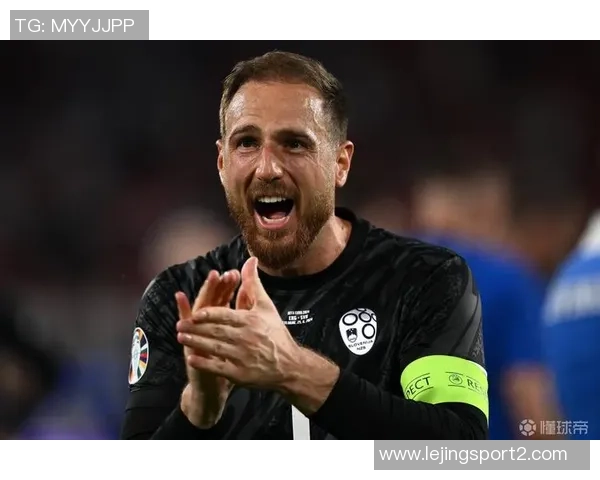 奥布拉克谈球队失分心情：少一人作战让我们感到恐慌与懊恼